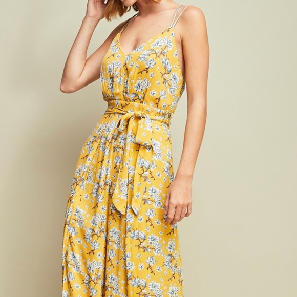 SALE!!!!Floral print crisscross open back jumpsuit - Picture 3 of 8